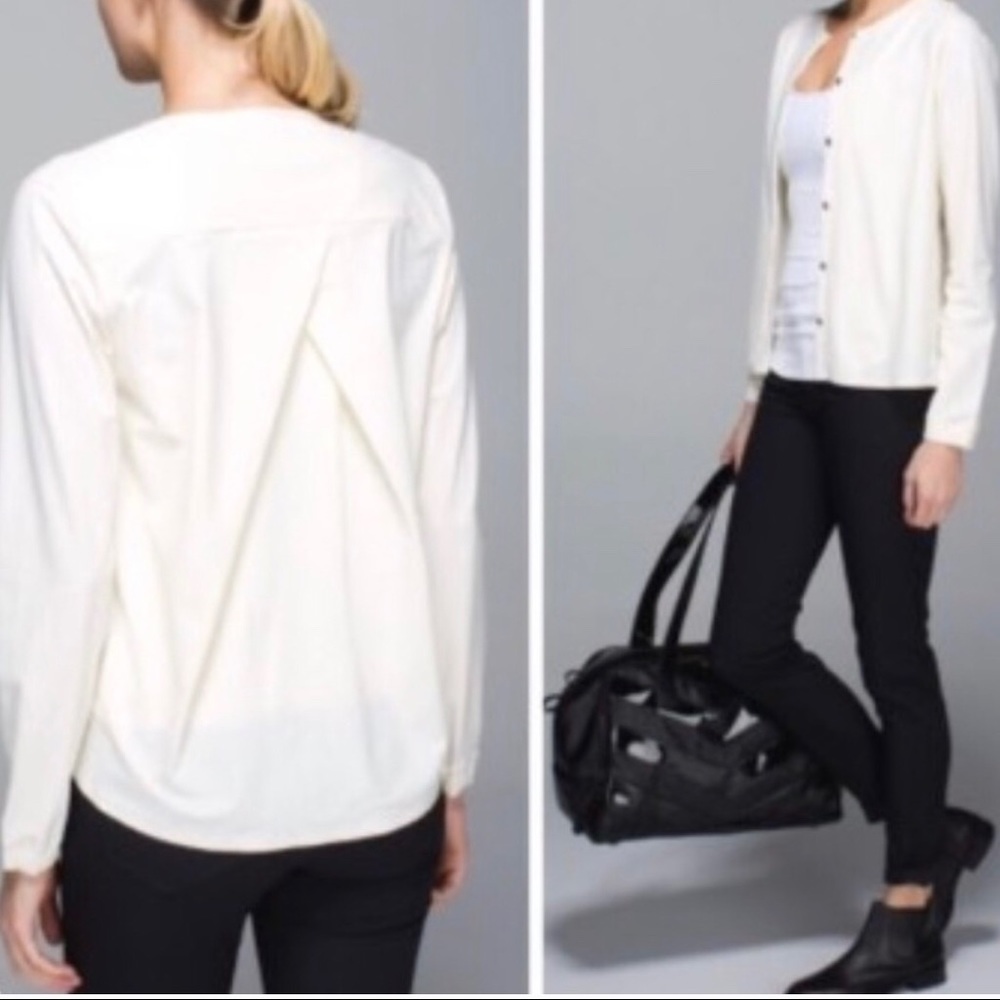 Lululemon Solo Blouse button down cream color SZ 6